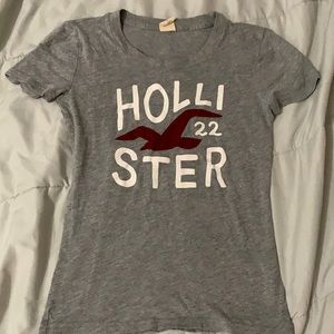 Hollister tshirt